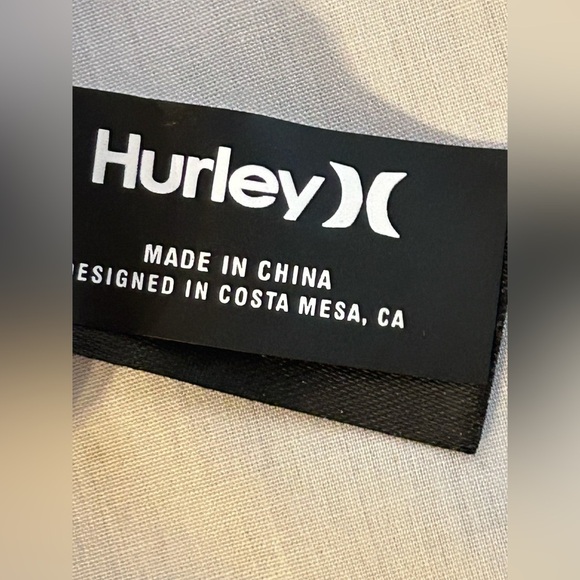 Hurley Two Piece Bikini Swimsuit Hawaiian
Print Large - Picture 4 of 5